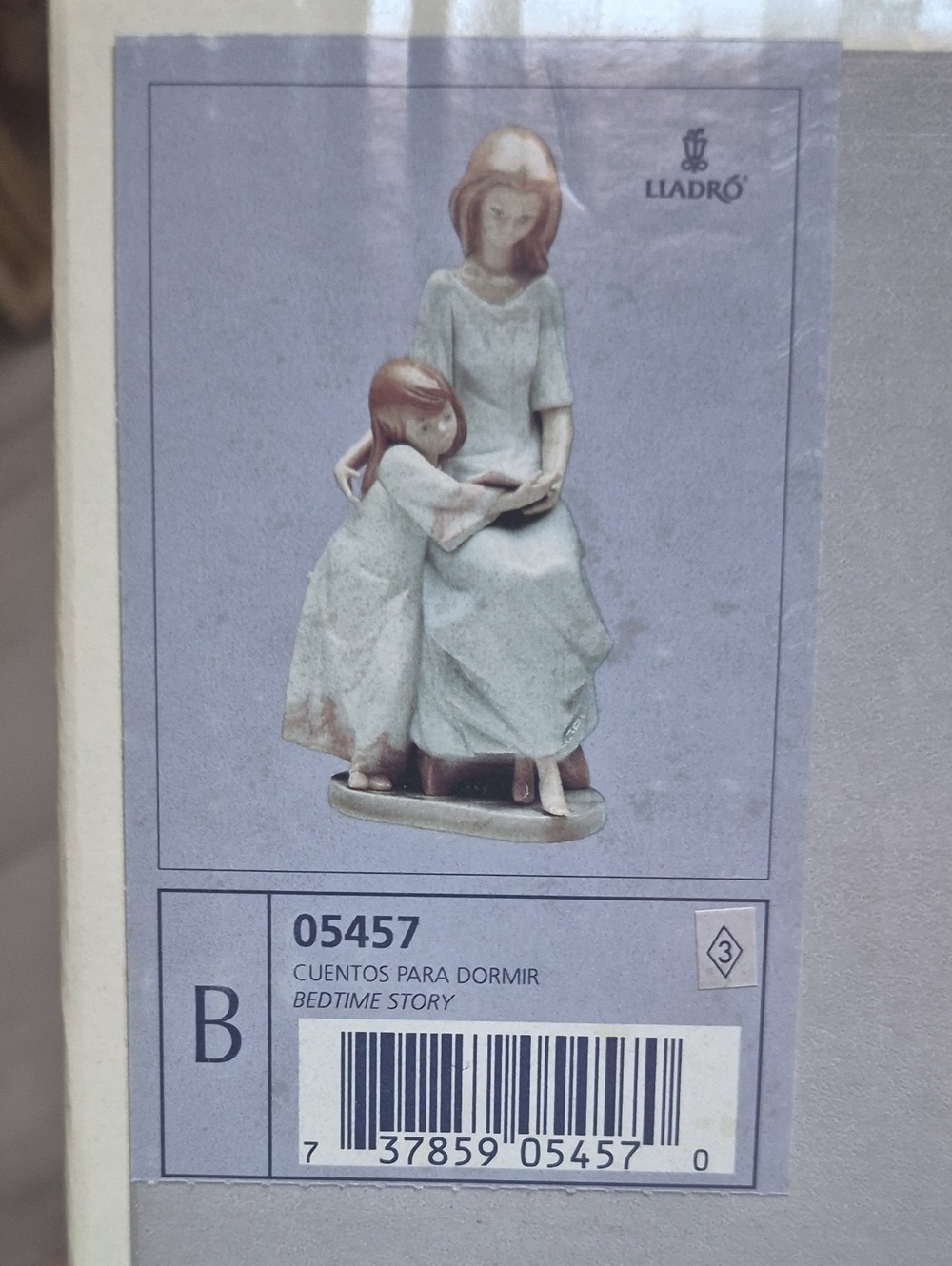 Lladró 'Bedtime Story' Porcelain Sculpture – Soft White Figurine